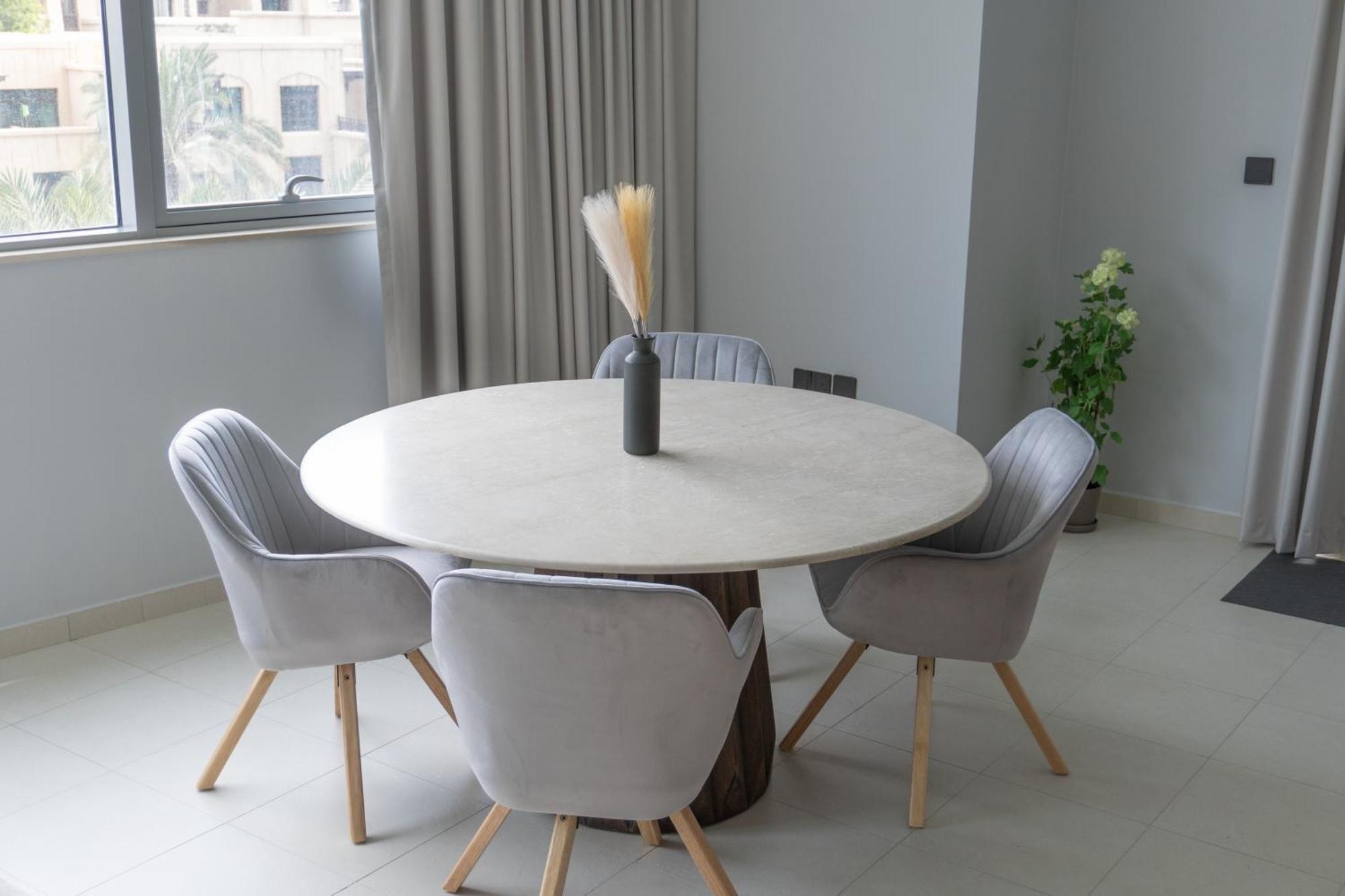 Appartement Downtown Oasis, Burj Khalifa Views, Luxury Amenities à Dubaï Extérieur photo