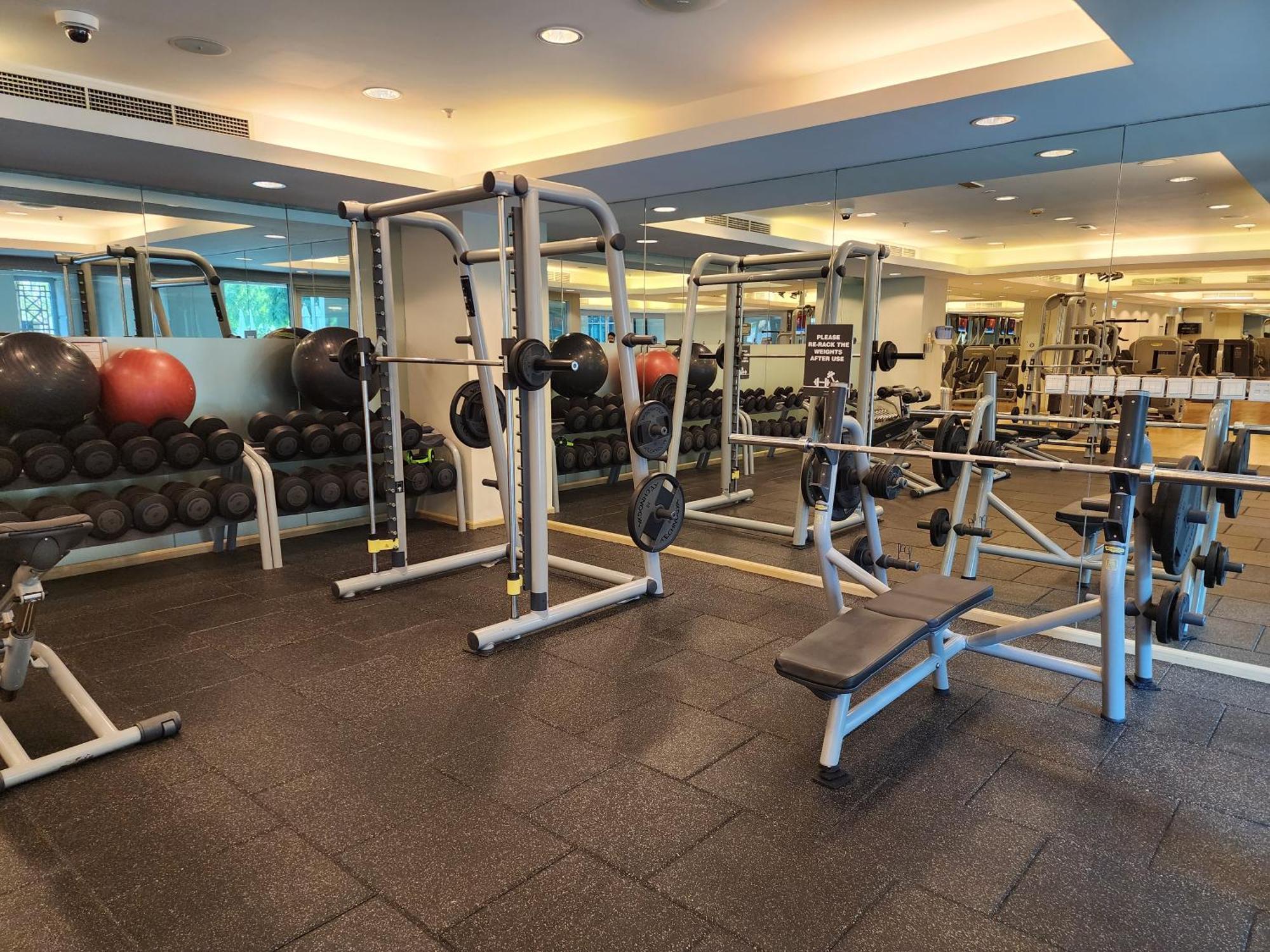 Appartement Downtown Oasis, Burj Khalifa Views, Luxury Amenities à Dubaï Extérieur photo