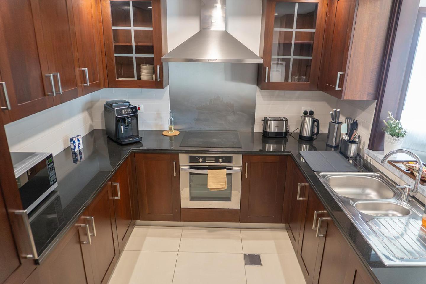 Appartement Downtown Oasis, Burj Khalifa Views, Luxury Amenities à Dubaï Extérieur photo